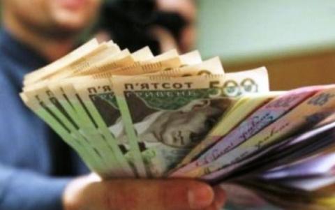 Долг дружковчанина перед Приватбанком вырос с 3100 до 33 тысяч гривен