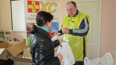 Гуманитарная помощь от «Харьковских самаритян» (фото)