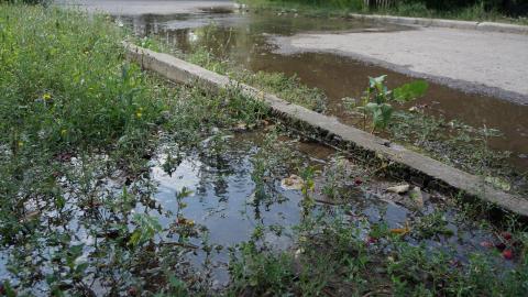 Водоканал устраняет порыв водопровода в Дружковке (фото)