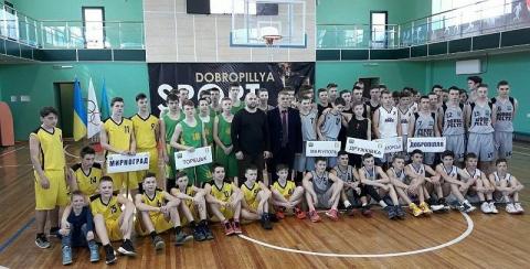 Баскетболисты из Дружковки стали призерами областного чемпионата 