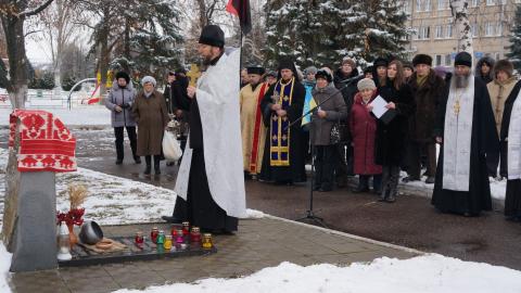 В Дружковке почтили память жертв голодоморов