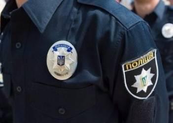 Неизвестные в балаклавах штурмовали отдел полиции в Киеве