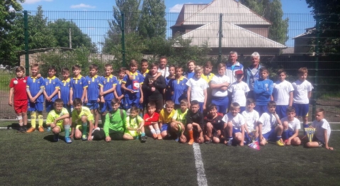Дружковские футболисты заняли второе место на турнире по мини-футболу в Доброполье 