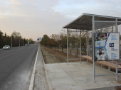 Благотворители подарили новую комфортную остановку жителям Константиновки