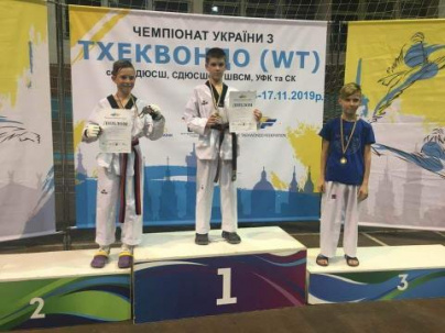 Тхэквондисты завоевали медали чемпионата Украины