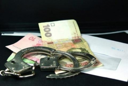 Водителю "Газели" за попытку дать взятку в 150 гривень грозит реальный тюремный срок