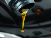 Можно ли заливать моторное масло в компрессор?