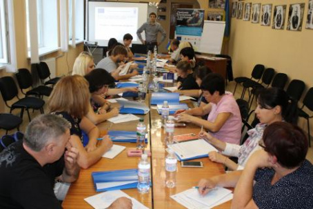 В Дружковке начались тренинги по восстановлению управления и способствованию примирению 