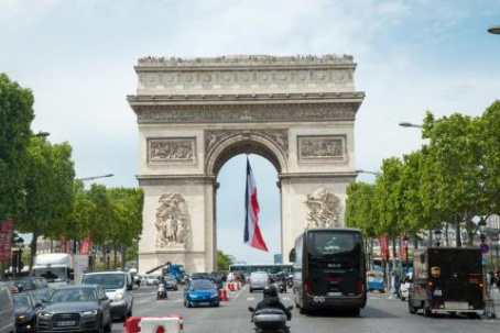 Студентов Донетчины покорила столица Франции: что увидели ребята в Париже
