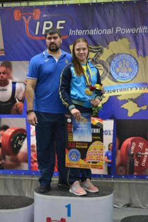 Дарья Русаненко - абсолютная чемпионка Украины по пауэрлифтингу