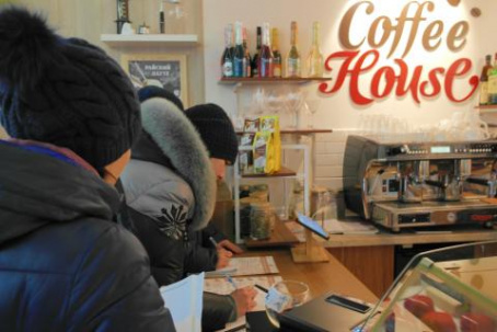  В Дружковке рабочая группа по легализации занятости наведалась в недавно открывшиеся кофейни
