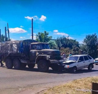 В Дружковке произошла авария с участием военного автомобиля (ОБНОВЛЕНО)