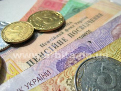 С первого декабря минимальная пенсия вырастет на 62 гривни