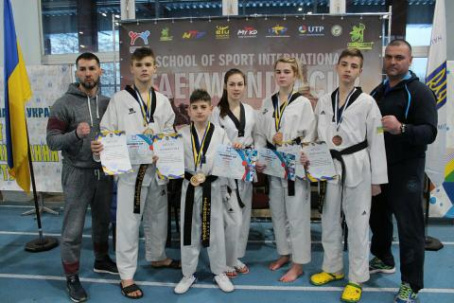 Спортсмены Дружковки выступили на всеукраинской гимназиаде по тхэквондо