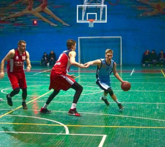 Дружковские баскетболисты проиграли соперникам из Днепра