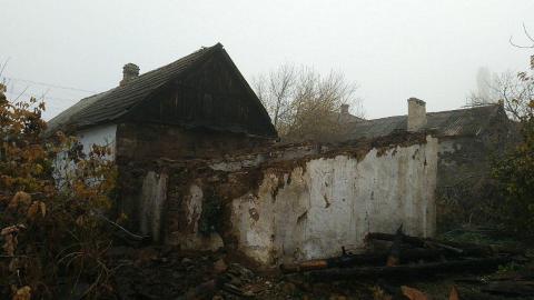 В Алексеево-Дружковке горел заброшенный дом