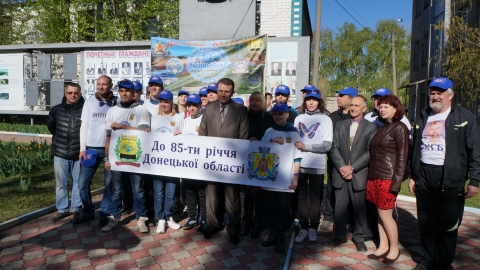 Студенты ДЖКК посвящают заплыв по Северскому Донцу юбилею области