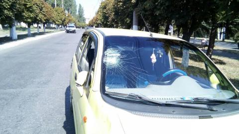 В Дружковке возле паспортного стола автомобиль сбил пешехода (фото)