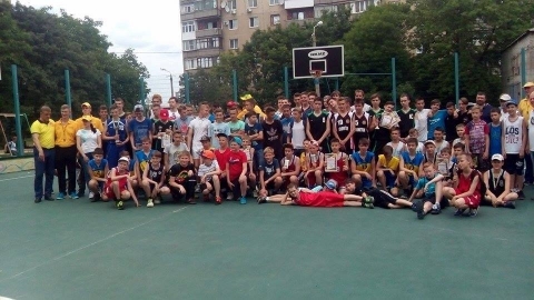 Дружковские баскетболисты заняли призовые места на турнире по стритболу в Краматорске