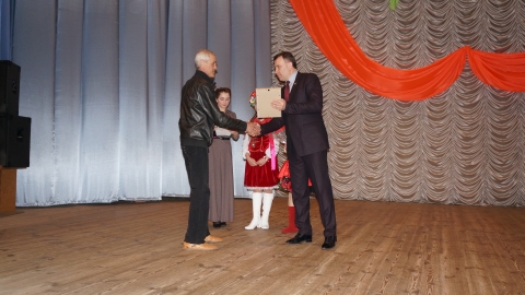 Дружковских коммунальщиков поздравили с профессиональным праздником (фото, видео)