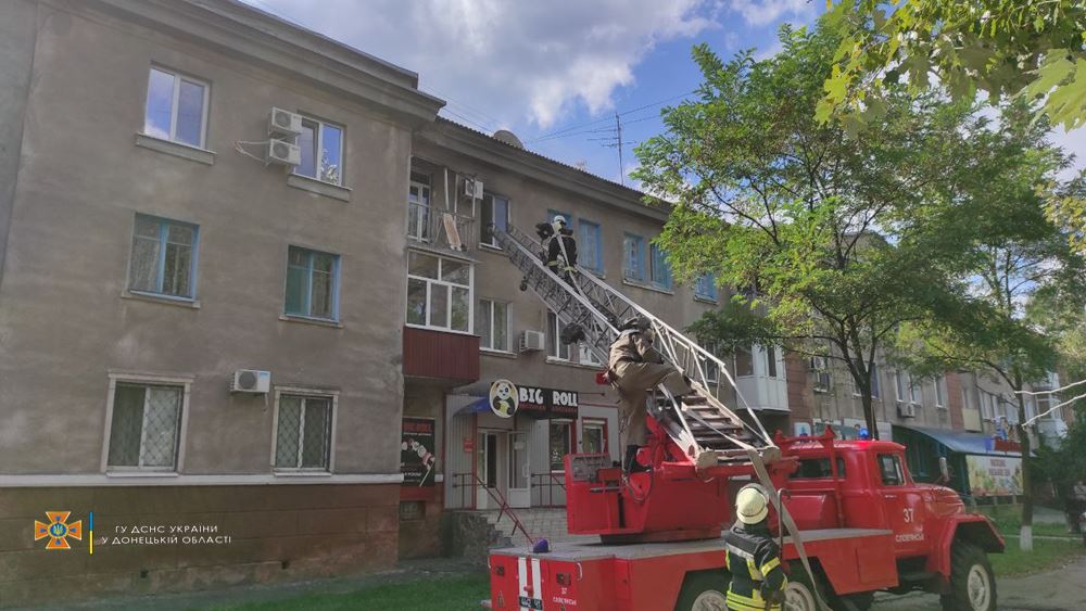В Славянске загорелась квартира в жилом доме