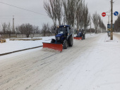 У Дружківці комунальники прибирають територію від снігу