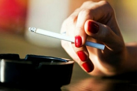 С украинских прилавков могут исчезнуть «дамские» сигареты