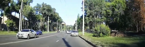 В Краматорске 19-летний водитель врезался в Mitsubishi. Видео