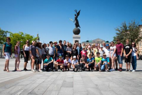 Для школьников Константиновского района организовали бесплатную экскурсию в Харьков