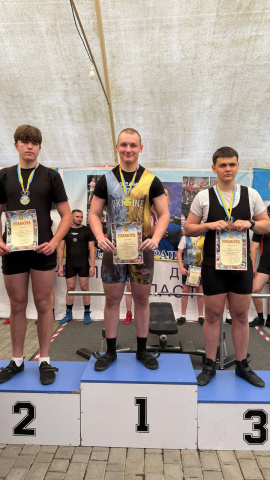 Пауерліфтери Дружківки - переможці чемпіонату області Пауерліфтери Дружківки - переможці чемпіонату області