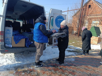 Постраждалі мешканці Олексієво-Дружківки отримали допомогу від "Проліска"