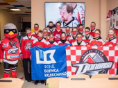 В Ильиновке школьный фан-клуб следил за игрой «Мариуполь» - «Донбасс»