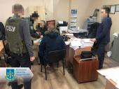 В Дружковке патрульных полицейских подозревают в получении взятки
