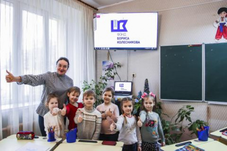 Благотворители продолжают оснащение учебных заведений Донбасса Благотворители продолжают оснащение учебных заведений Донбасса