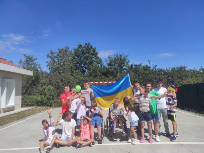 Вихованці Дружківського дитячого будинку-інтернату розпочали навчальний рік в Іспанії Вихованці Дружківського дитячого будинку-інтернату розпочали навчальний рік в Іспанії