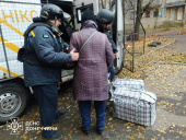 Крок за кроком до безпеки: рятувальники «ФЕНІКСа» допомагають людям евакуюватись з Дружківки