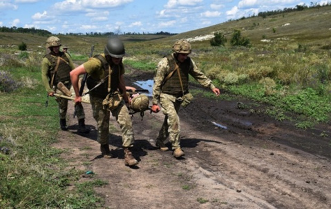 В субботу утром на Донбассе был ранен боец ВСУ