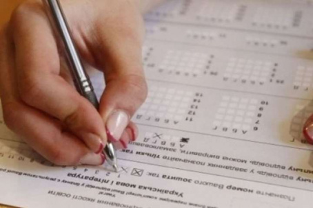 26% дружковских выпускников не сдали ВНО по математике, 23% - истории Украины