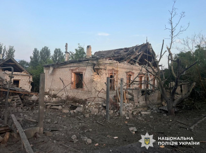 Один загиблий і 3 поранених: наслідки обстрілів Донеччини за добу