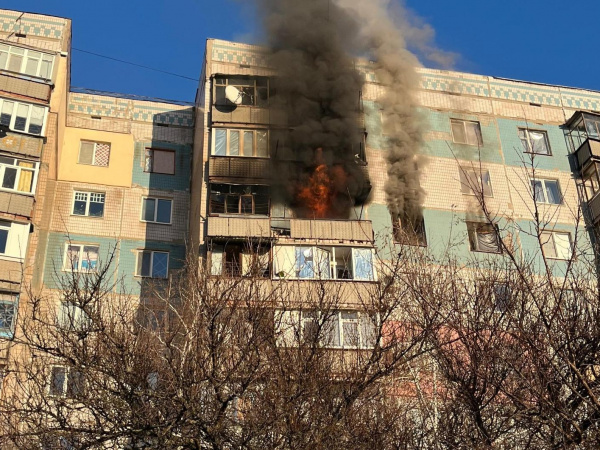 Дружківка під ударами дронів: рятувальники ДСНС ліквідували пожежі
