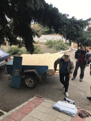 Постраждалі мешканці Дружківки продовжують отримувати будівельні набори