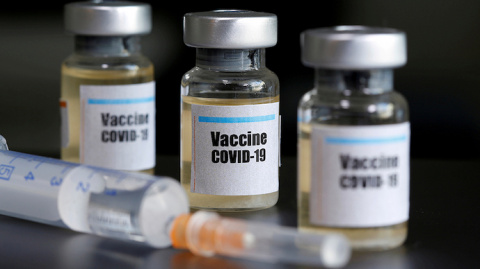 В Донецкую область направили вакцину AstraZeneca и CoronaVac. Для кого предназначена?