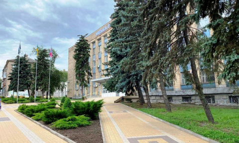 «Комсервис» ремонтирует поврежденные ураганом кровли. Сколько времени понадобится на устранение последствий непогоды? «Комсервис» ремонтирует поврежденные ураганом кровли. Сколько времени понадобится на устранение последствий непогоды?