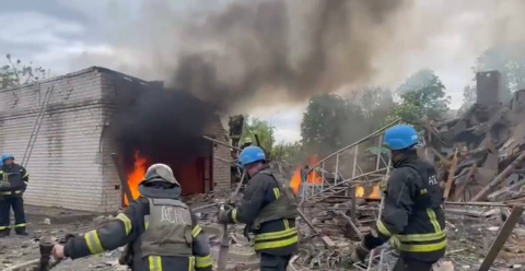Слов'янськ під ракетним ударом: окупанти влучили у приватний будинок Слов'янськ під ракетним ударом: окупанти влучили у приватний будинок