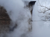 Жилая квартира горела в Донецкой области — спасены три человека