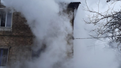 Жилая квартира горела в Донецкой области — спасены три человека
