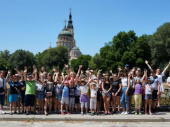 Летний досуг: школьникам Покровского района организовали экскурсию в Харьков
