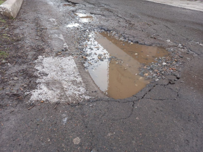 Как дружковчане относятся к качеству дорог в городе