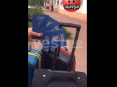Гражданку Украины, чьи дети на видео швыряли загранпаспорта, привлекли к ответственности