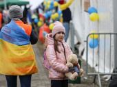 Виплати переселенцям: що робити тим, хто не зміг оформити допомогу до 30 квітня через застосунок «Дія»